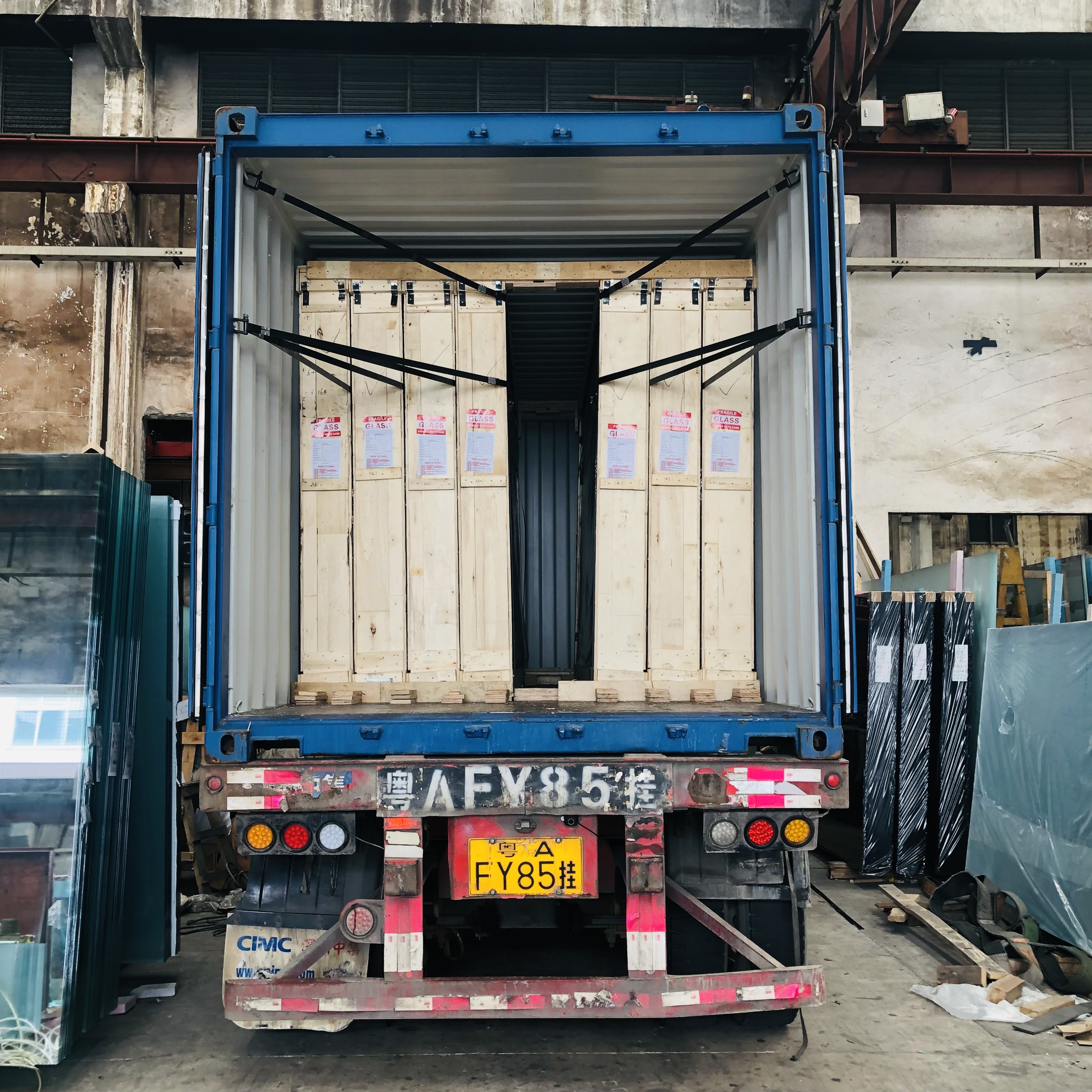 Float Glass تعويم الزجاج