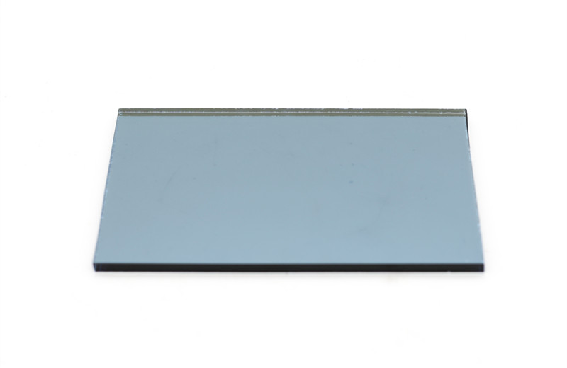 صفائح زجاجية عاكسة مطلية باللون الأزرق مقاس 5 مم