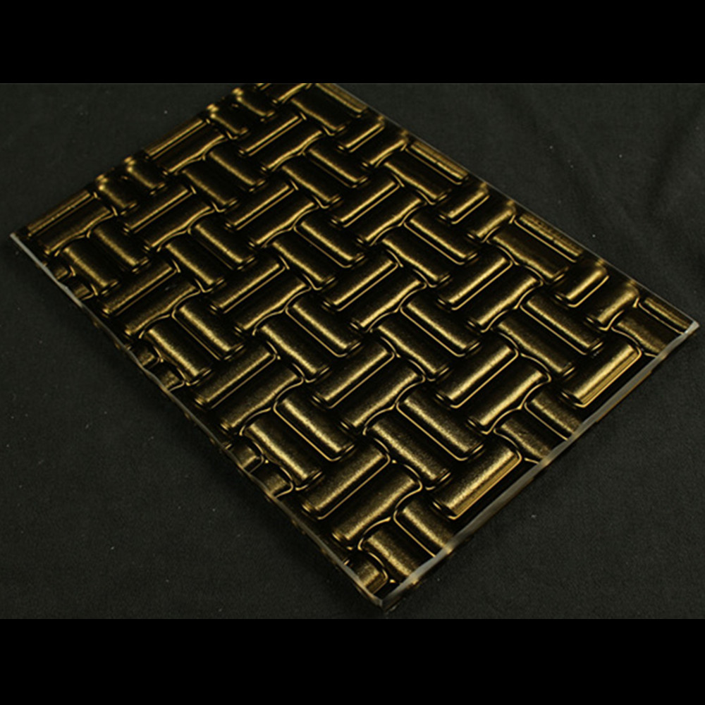 زجاج ملون منقوش بالحرارة