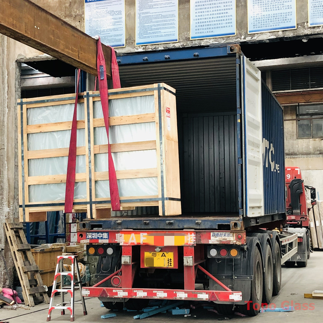 تحميل الزجاج (5)