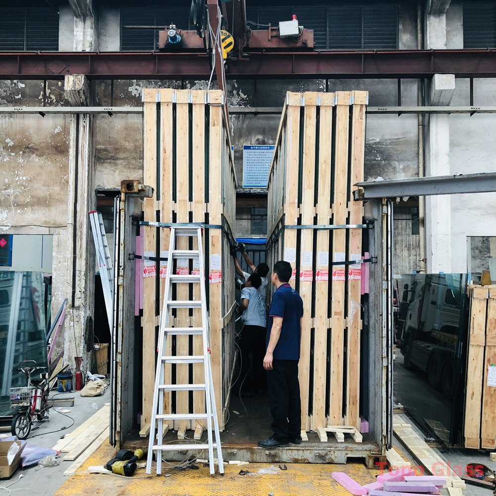 تحميل الزجاج (13)