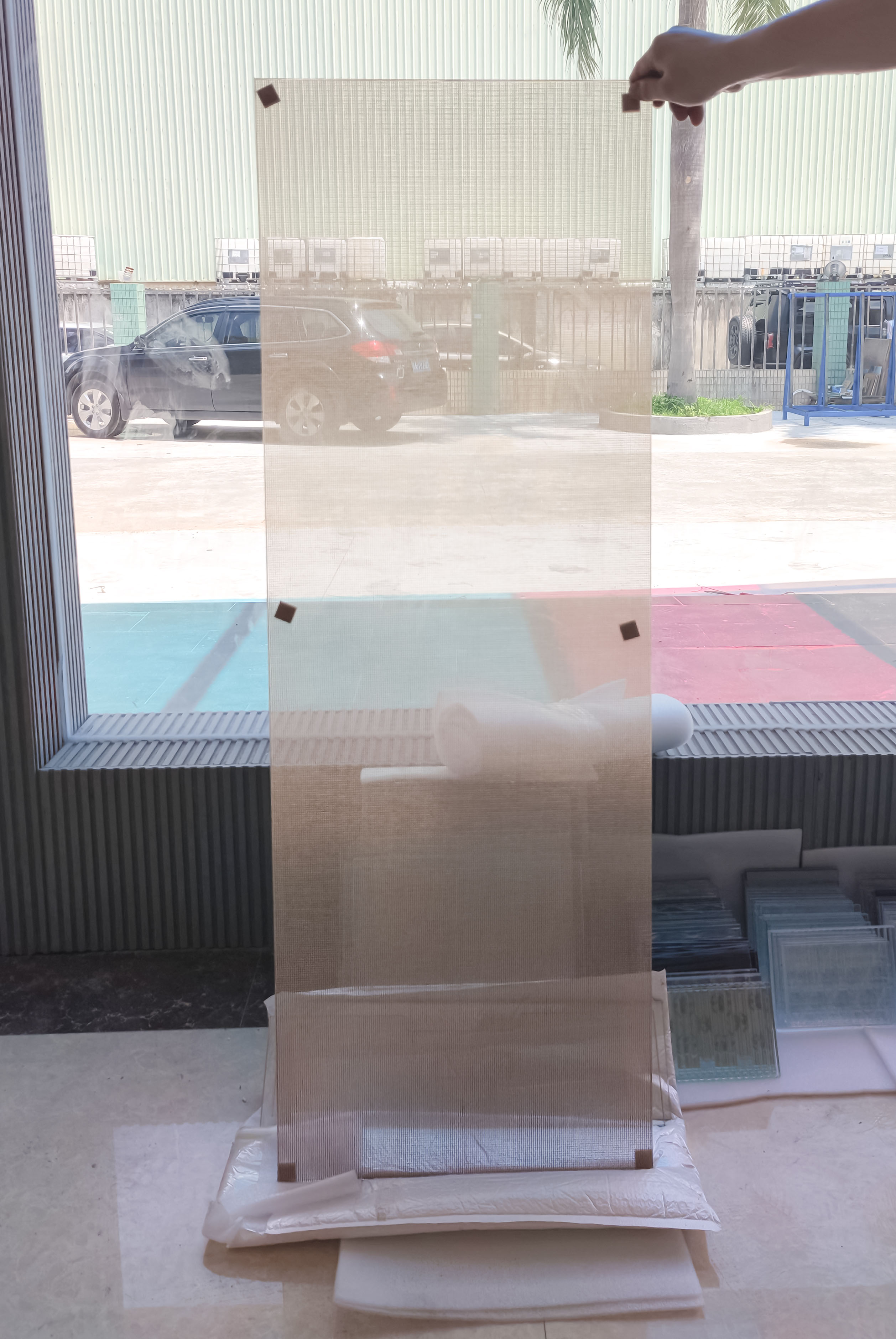 الحرير البينية الزجاج الرقائقي