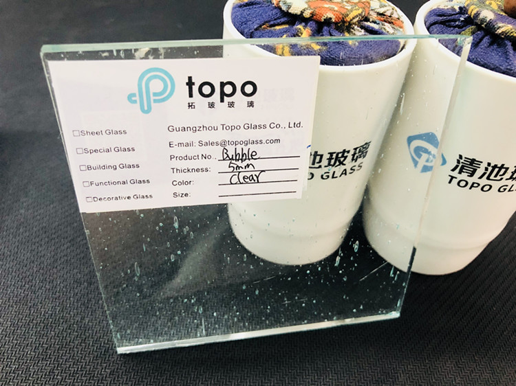 زجاج شفاف بنمط الفقاعات