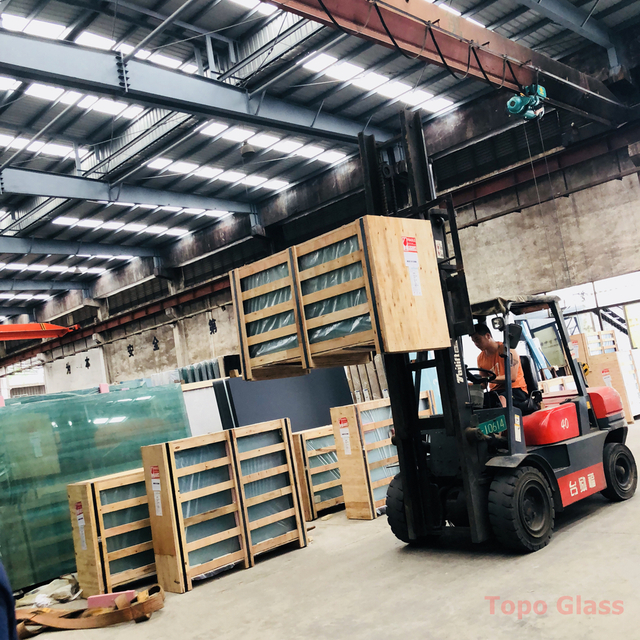 تحميل الزجاج (1)