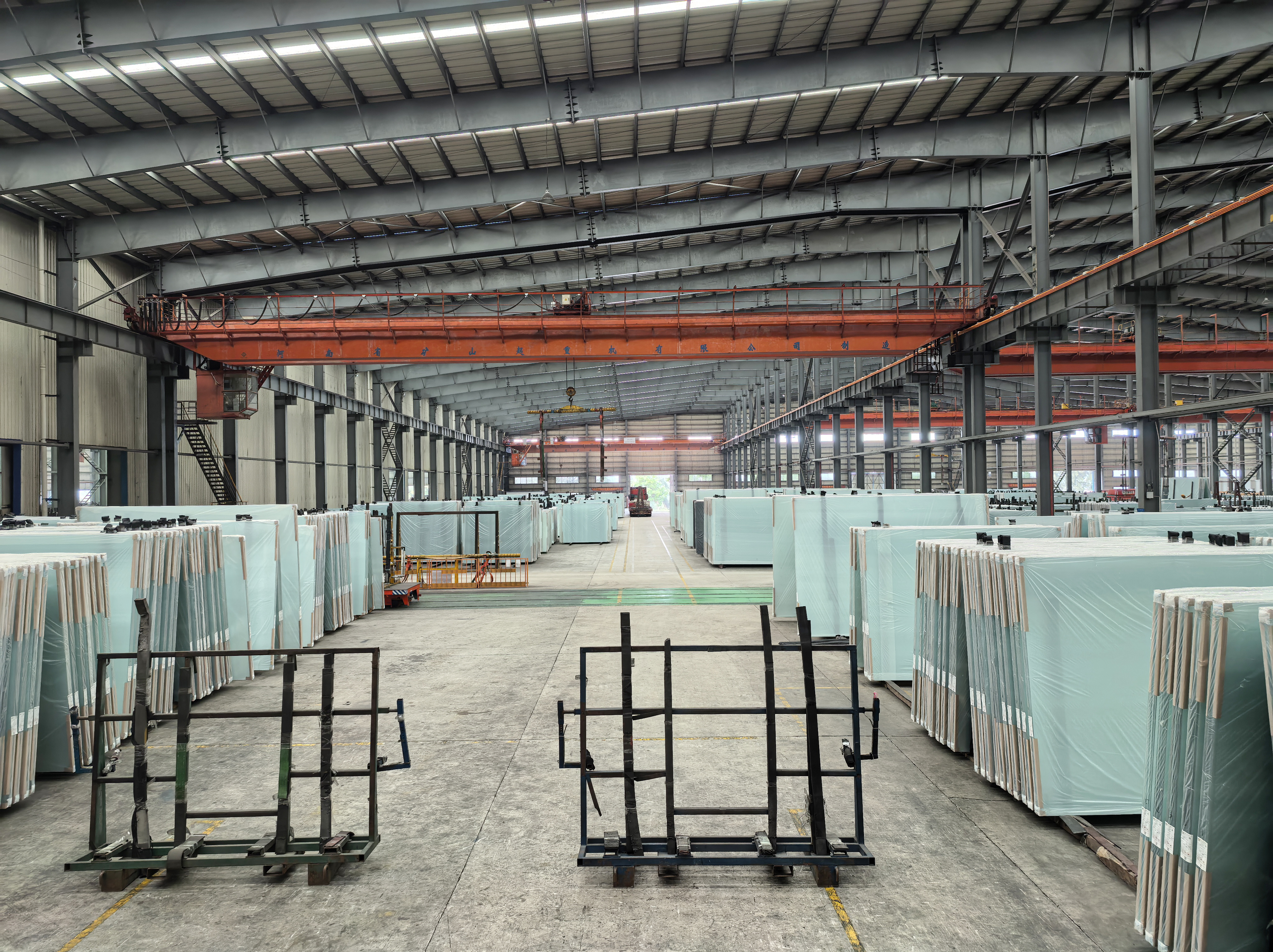 مصنع الزجاج18