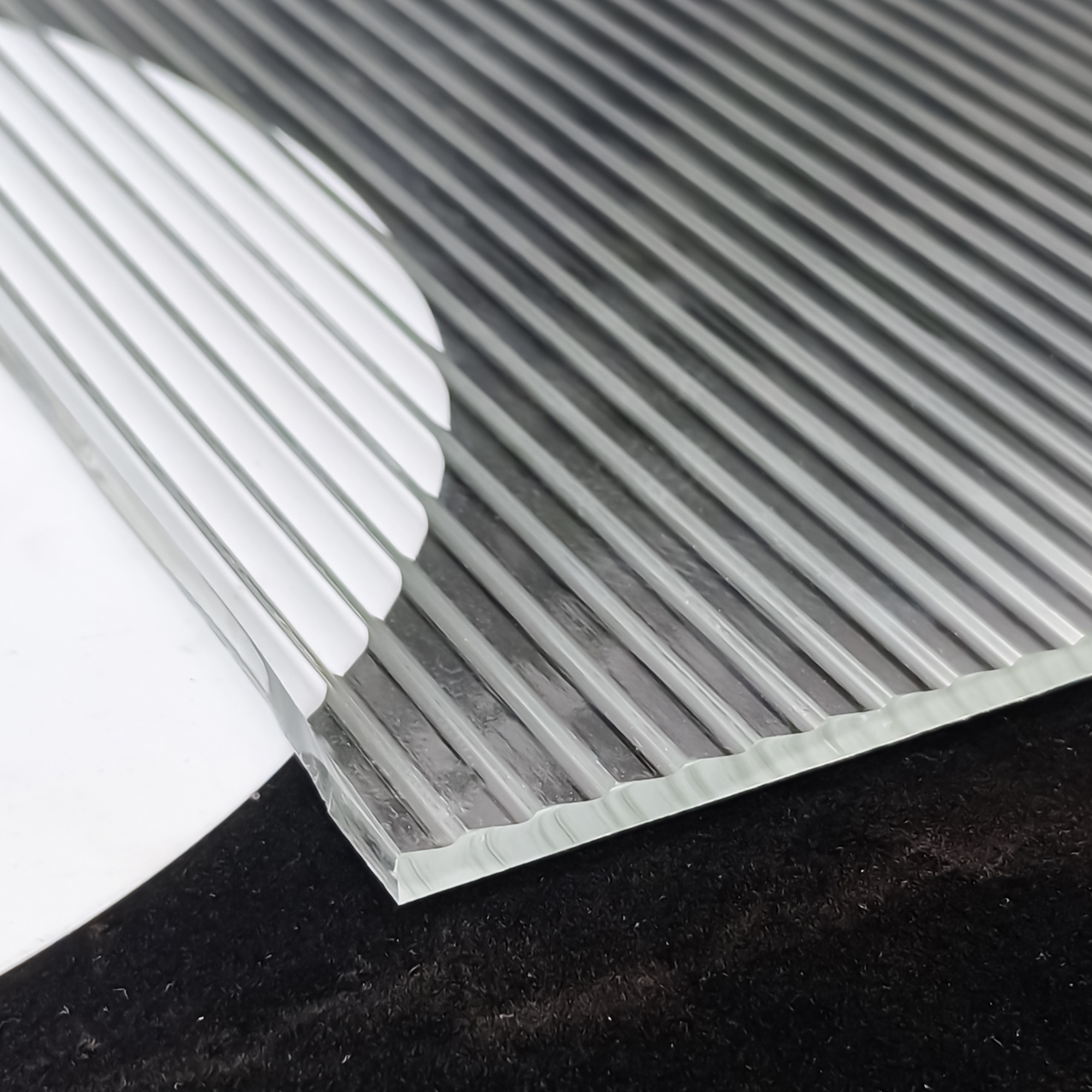 زجاج محكم (3)