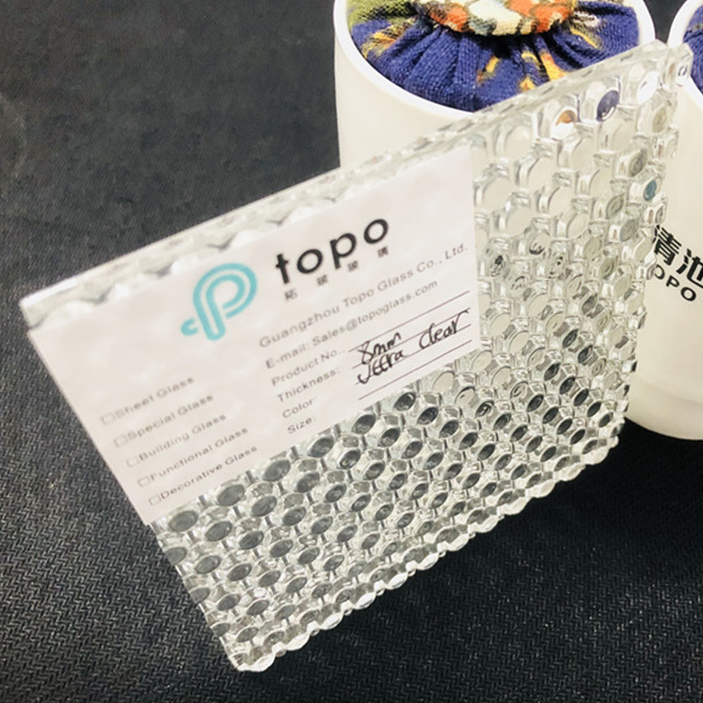 6 مم 8 مم زجاج فائق الوضوح ومنخفض الحديد بنمط اللؤلؤ الليلي