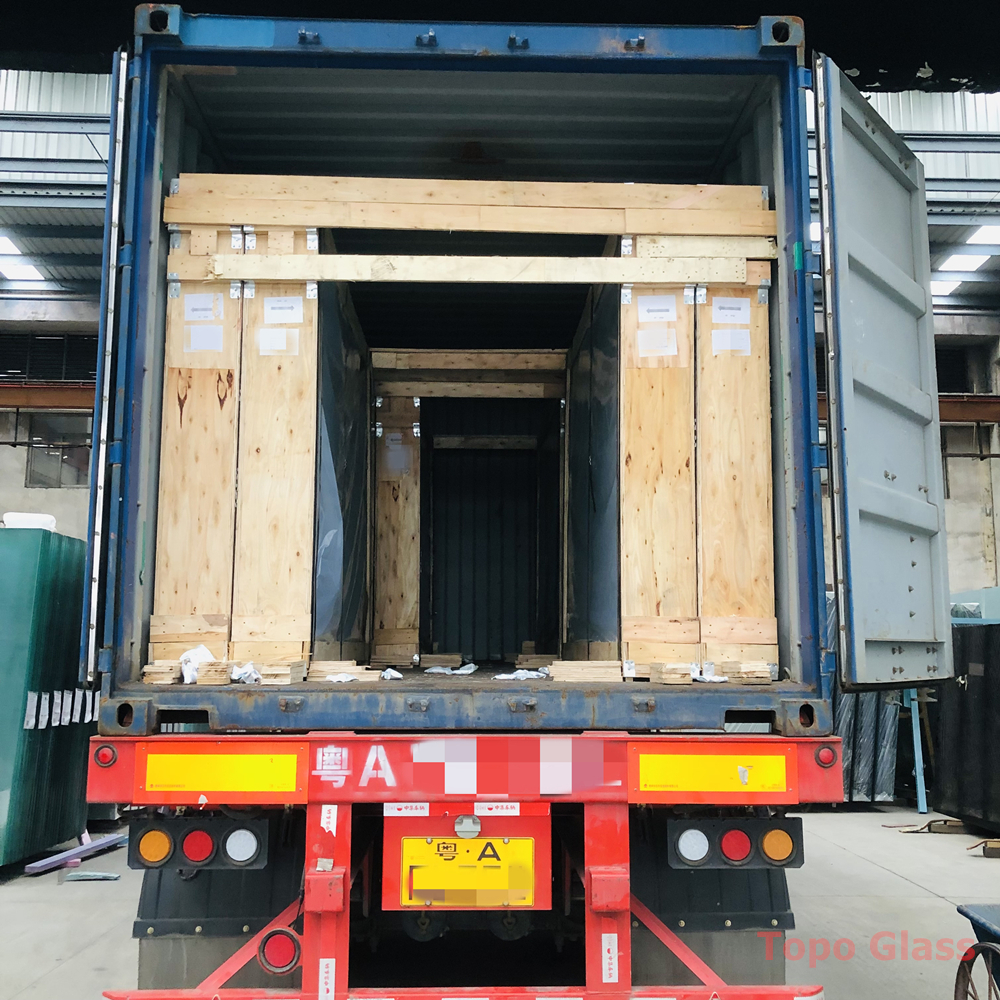 تحميل الزجاج (8)