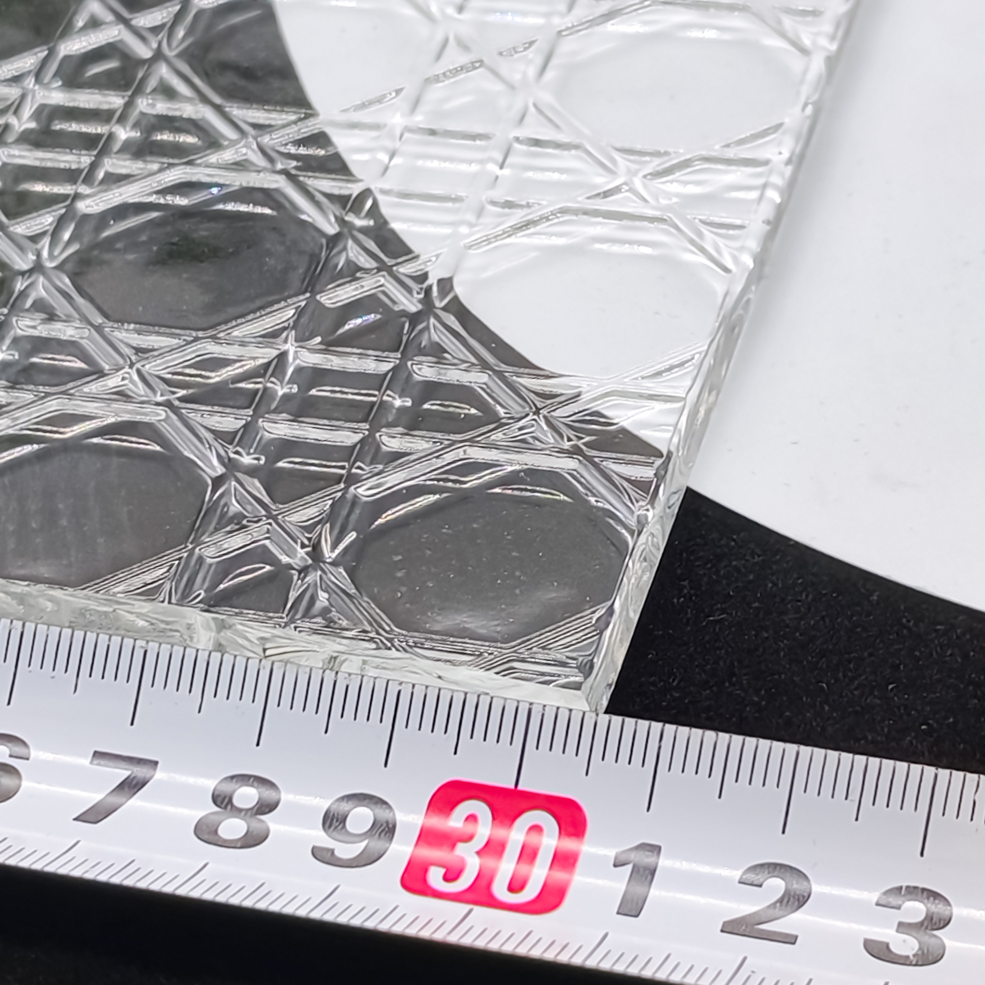 زجاج مزخرف بنمط ديور فائق الوضوح