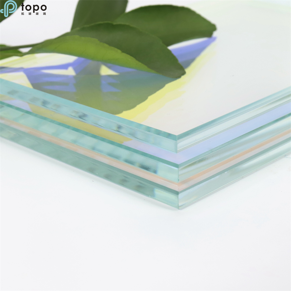 زجاج ثنائي اللون