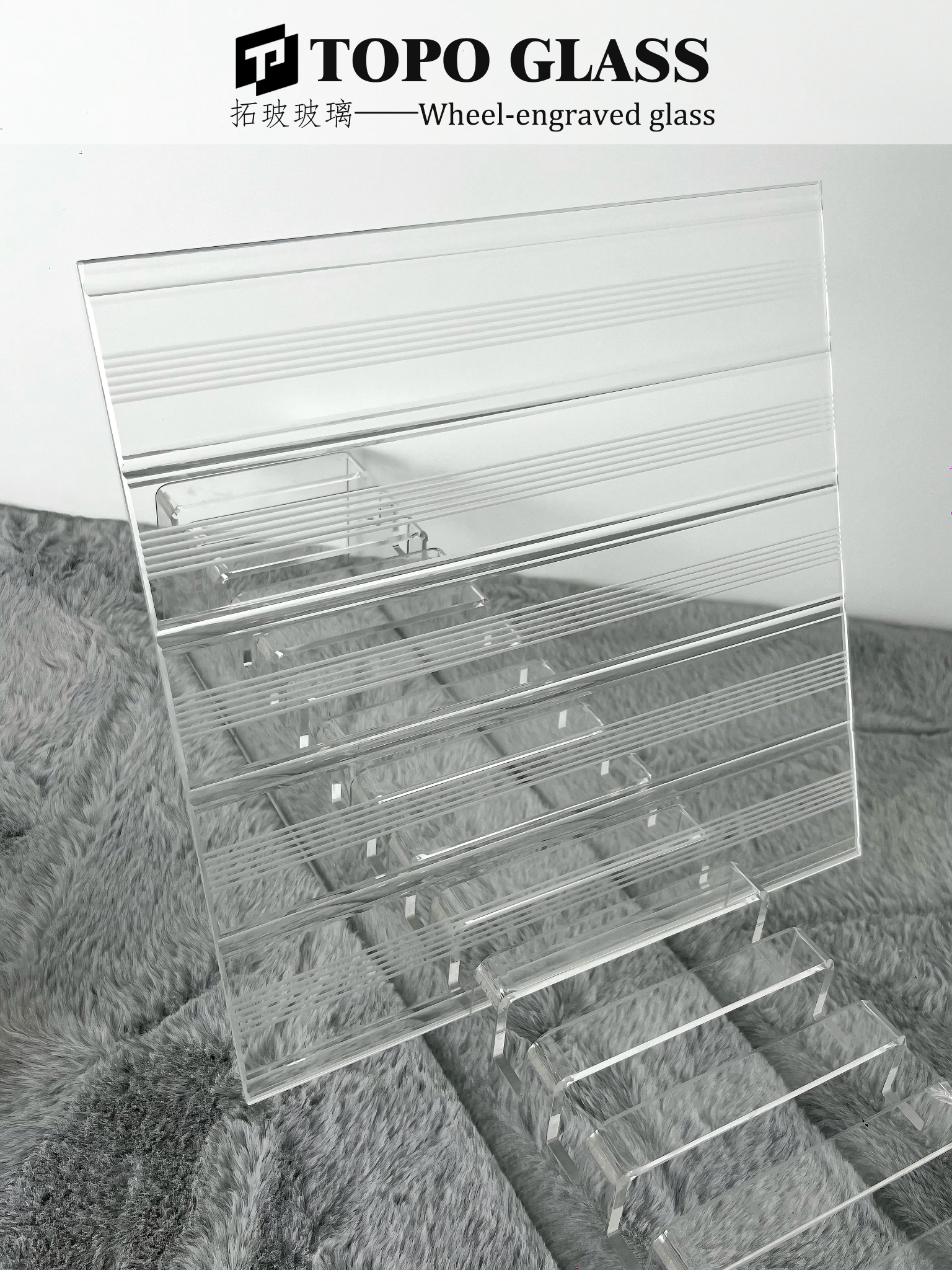 الزجاج المنحوت