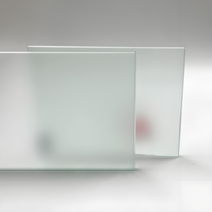 زجاج بلوري محفور بالحمض