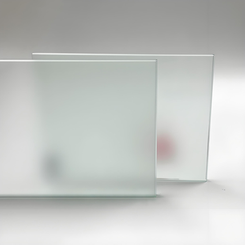 زجاج بلوري محفور بالحمض