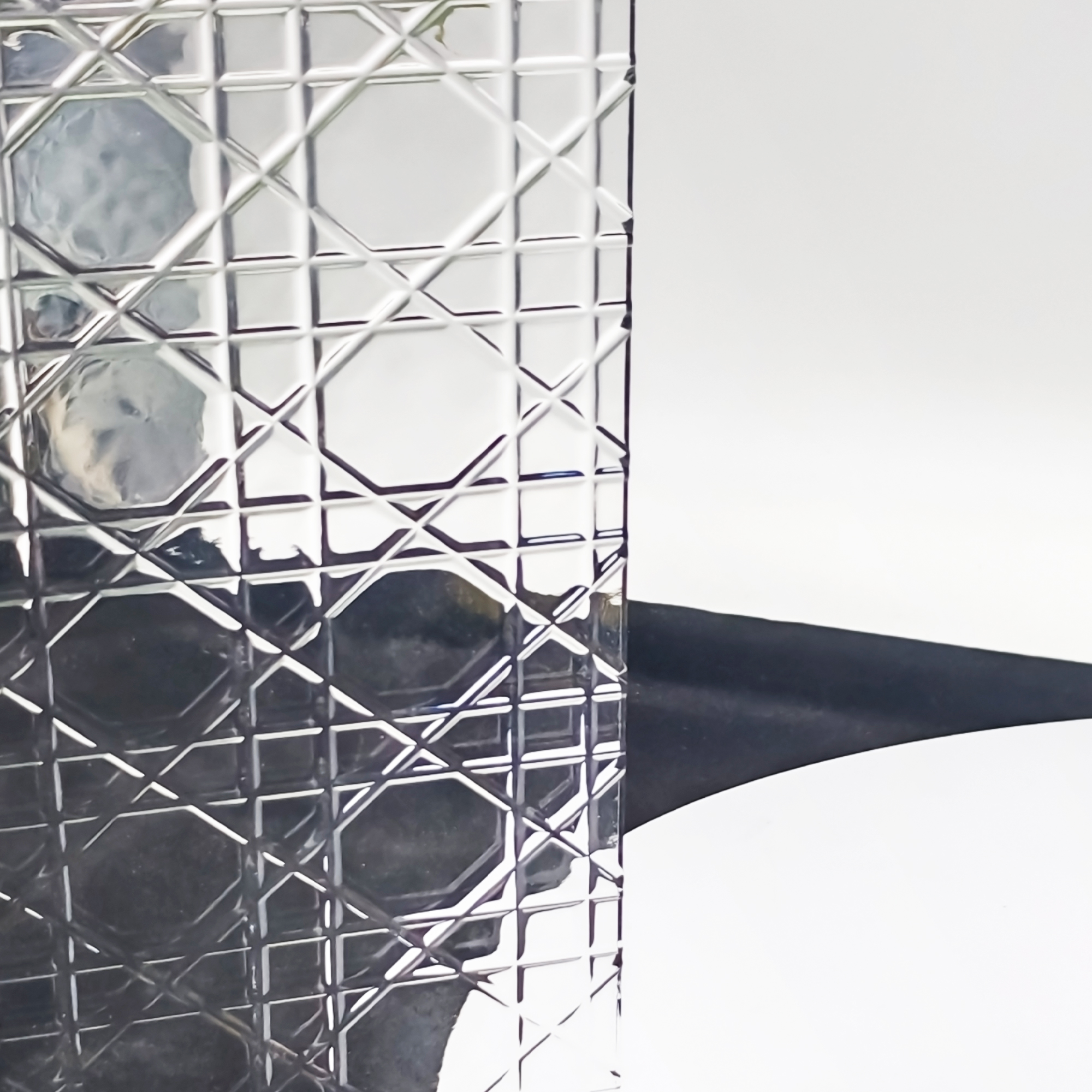 زجاج مزخرف بنمط ديور فائق الوضوح