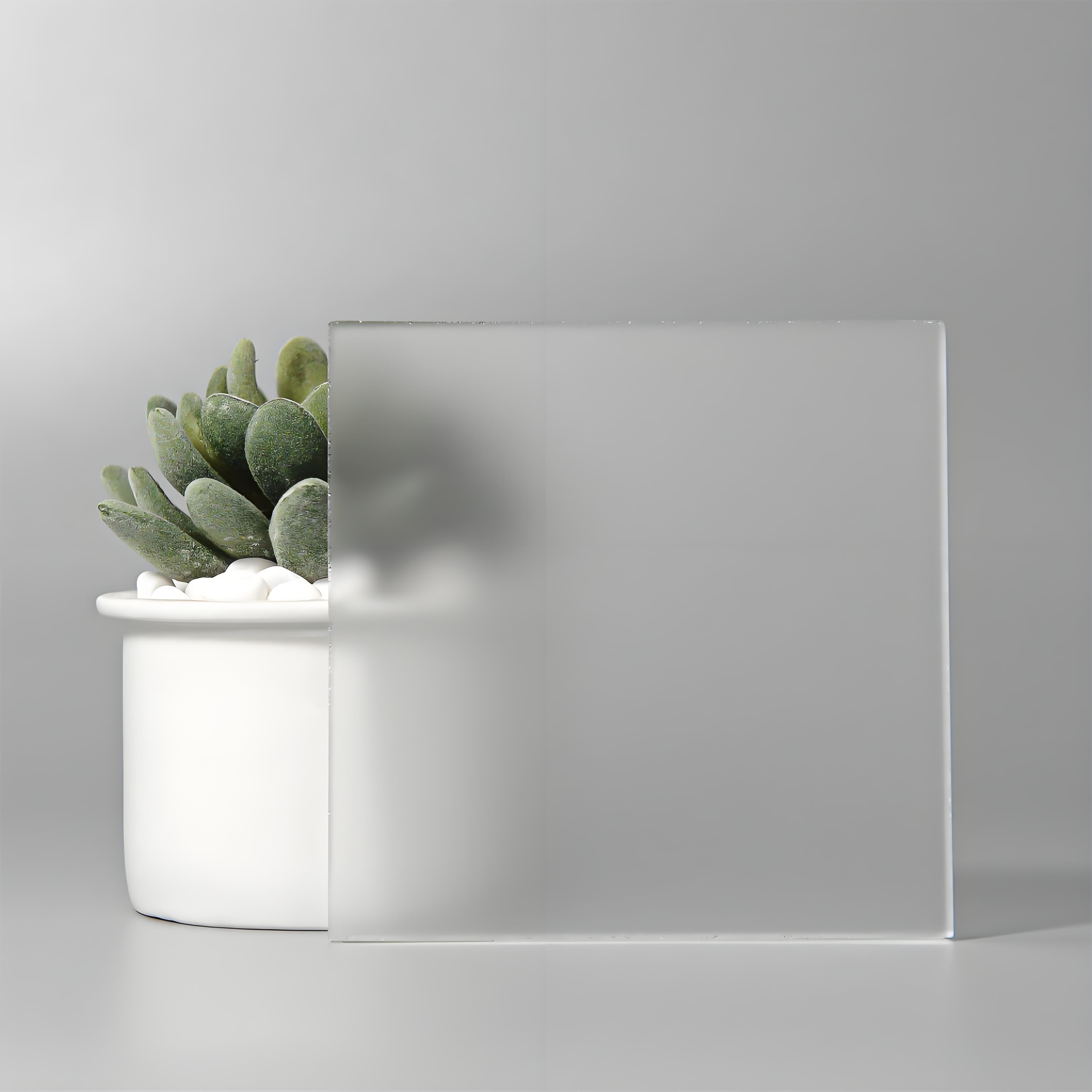 زجاج بلوري محفور بالحمض